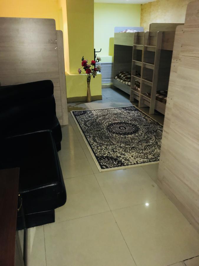 Asia Hostel Алма Ата Екстериор снимка