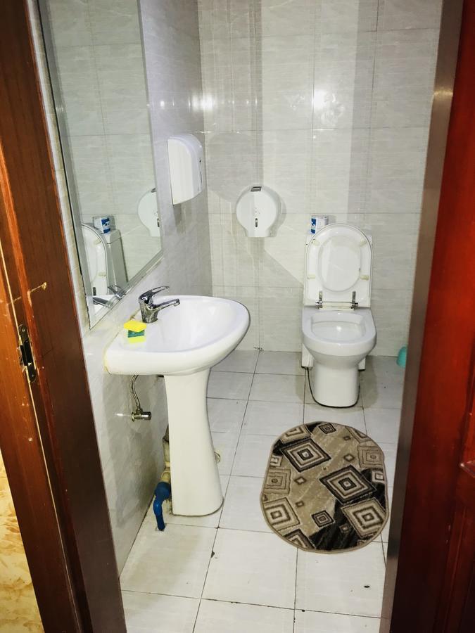 Asia Hostel Алма Ата Екстериор снимка