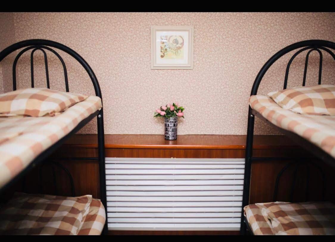 Asia Hostel Алма Ата Екстериор снимка
